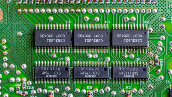 工業除濕機讓電子車間遠離潮濕威脅